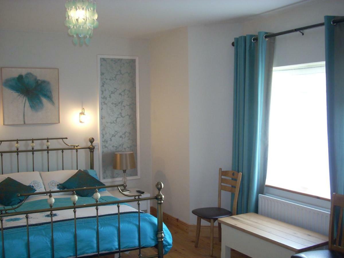 Golden Rose House Bed & Breakfast Knock  Dış mekan fotoğraf
