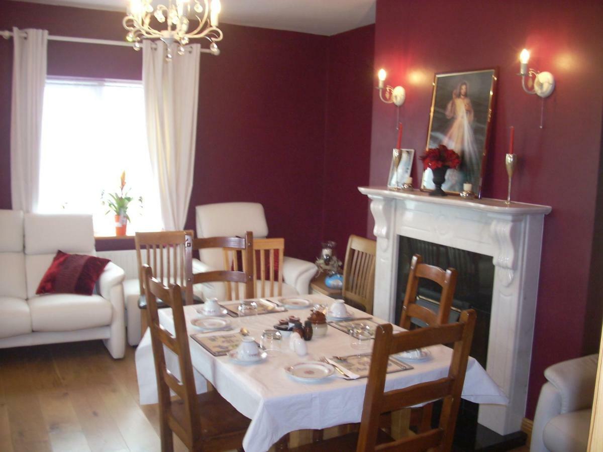 Golden Rose House Bed & Breakfast Knock  Dış mekan fotoğraf